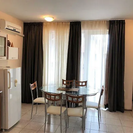 Appartement Ganz Real Estate 3